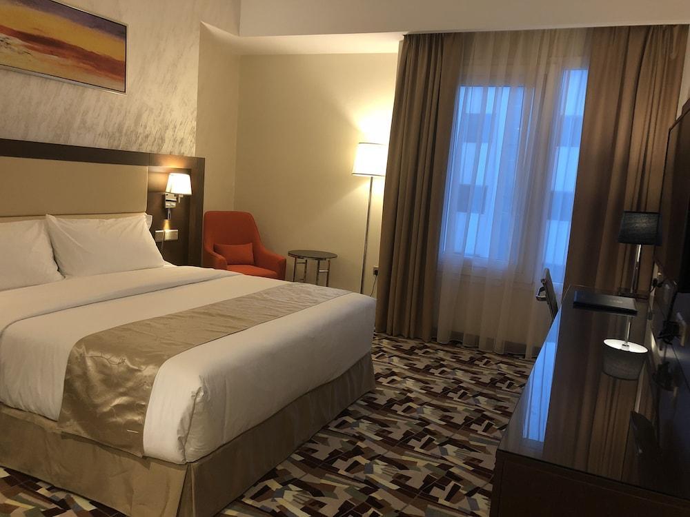 Al Murooj Grand Hotel Маскат Екстер'єр фото