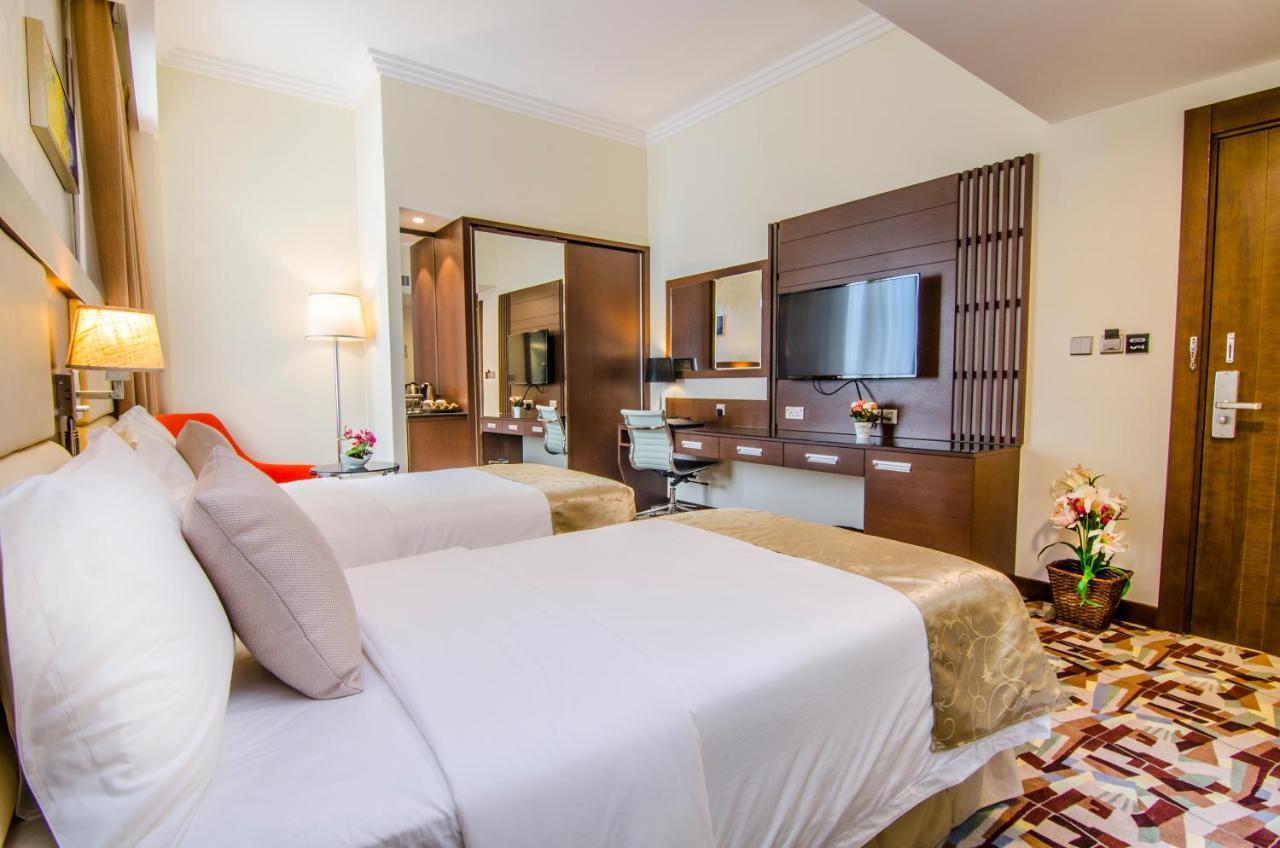 Al Murooj Grand Hotel Маскат Екстер'єр фото