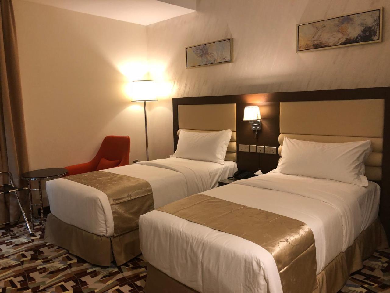 Al Murooj Grand Hotel Маскат Екстер'єр фото