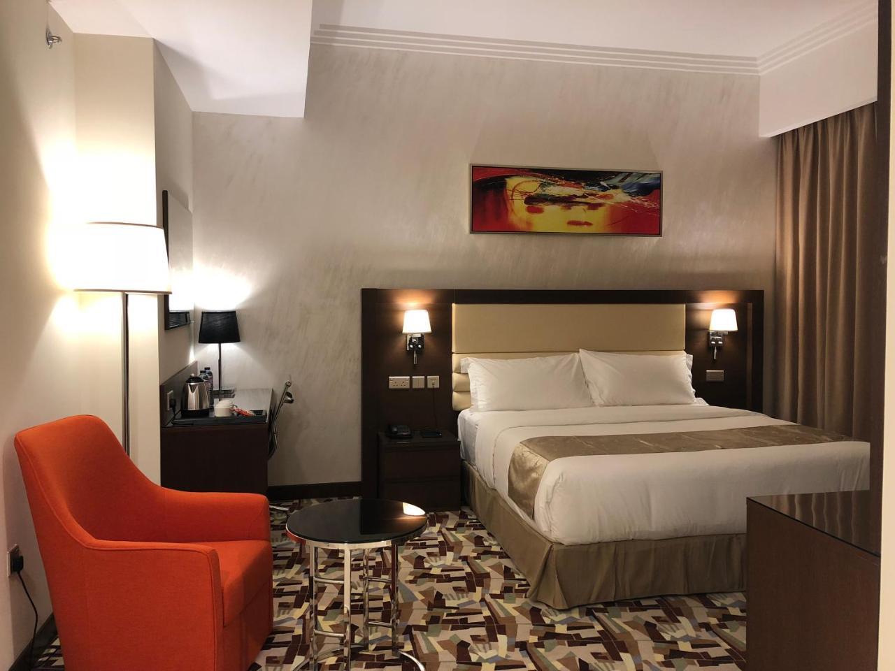 Al Murooj Grand Hotel Маскат Екстер'єр фото
